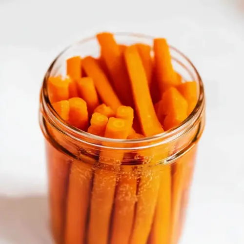 Quick Pickled Carrots